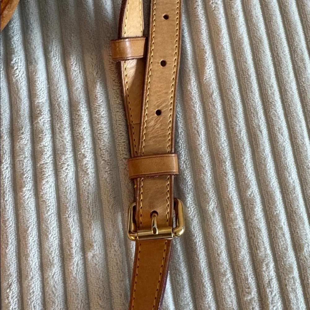 Beautiful vintage Menilmontant Louis Vuitton - Picture 6 of 11